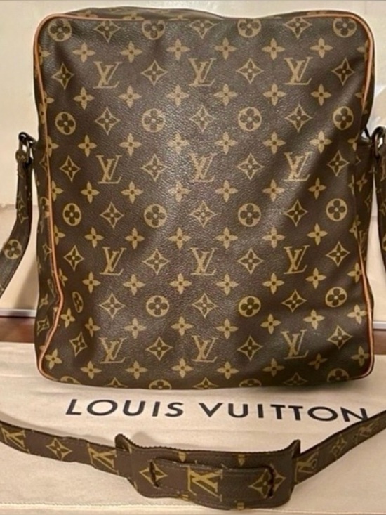 Louis Vuitton Handbags - Louis Vuitton Marceau Monogram Vintage
Messenger Bag